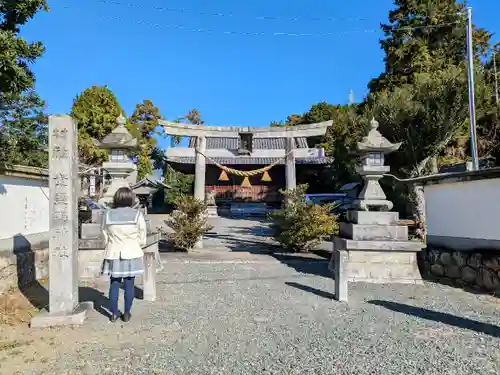 素盞嗚神社（麻生田町宮東）の鳥居