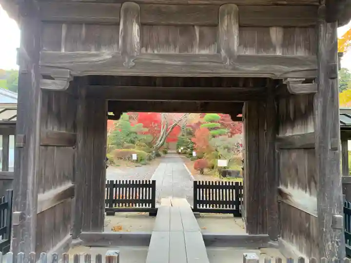 円通寺の山門・神門