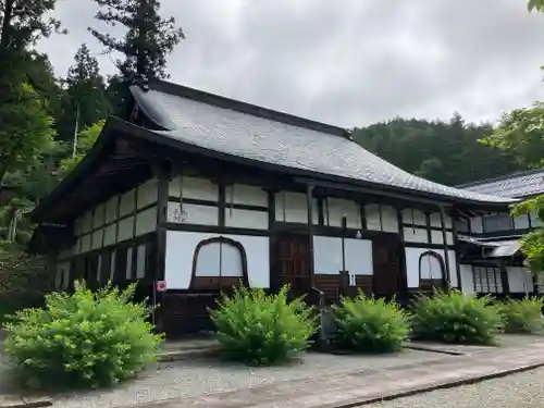 安国寺の本殿・本堂