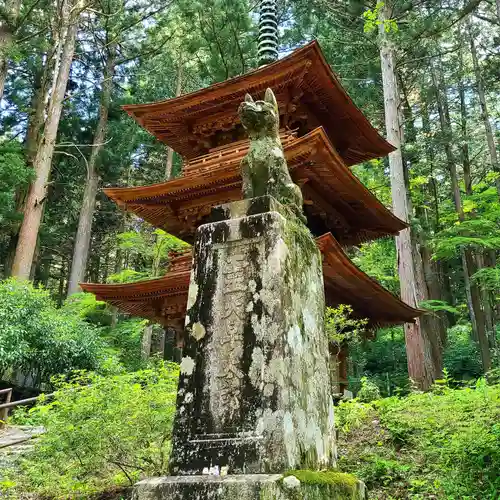 宝積山光前寺の狛犬