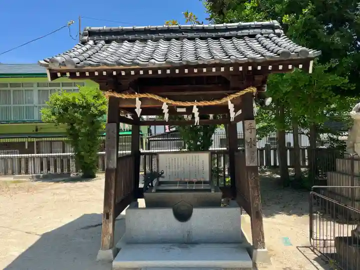 八岩華神社の{uncategorized: "未分類", other: "その他", undefined: "問題あり", building: "その他建物", grave: "お墓", sacred_gate: "鳥居", guardian: "狛犬", statue: "像", buddha: "仏像", history: "歴史", nature: "自然", garden: "庭園", animal: "動物", pagoda: "塔", temizu: "手水舎", mountain_gate: "山門・神門", sanctuary: "本殿・本堂", subordinate: "末社・摂社", art: "芸術", scenery: "景色", jizo: "地蔵", ema: "絵馬", goshuin: "御朱印", omikuji: "おみくじ", items: "授与品その他", amulet: "お守り", goshuincho: "御朱印帳", eats: "食事", festival: "お祭り", votive_dance: "神楽", shichigosan: "七五三参", wedding: "結婚式", experience: "体験その他", initially: "初詣", around: "周辺", anti_infection: "感染症対策"}