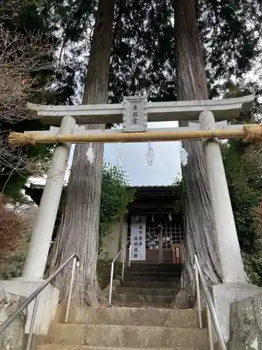 長窪東照宮の鳥居