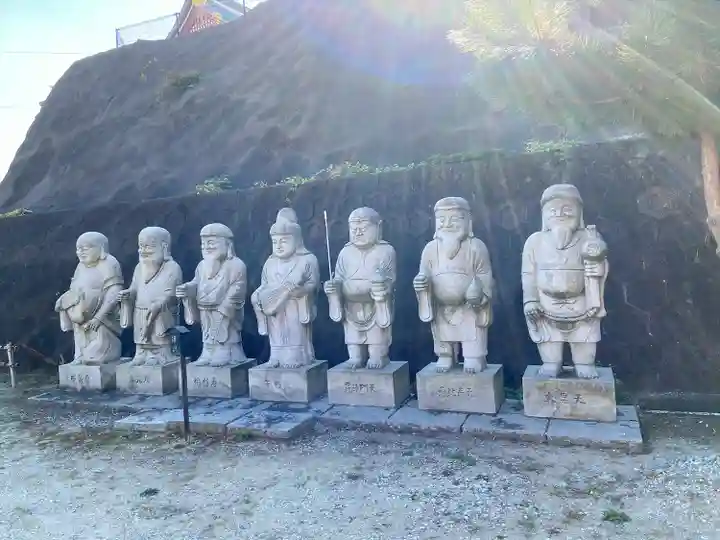 総本山 本福寺の像