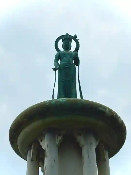 太山寺奥の院(経ヶ森)の像