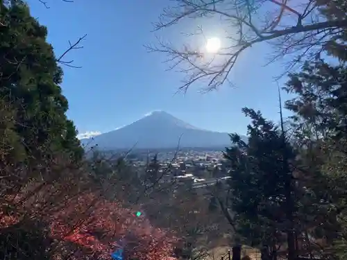 新倉富士浅間神社の景色