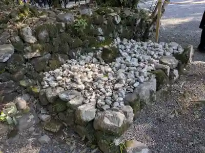 伊勢神宮内宮（皇大神宮）の{uncategorized: "未分類", other: "その他", undefined: "問題あり", building: "その他建物", grave: "お墓", sacred_gate: "鳥居", guardian: "狛犬", statue: "像", buddha: "仏像", history: "歴史", nature: "自然", garden: "庭園", animal: "動物", pagoda: "塔", temizu: "手水舎", mountain_gate: "山門・神門", sanctuary: "本殿・本堂", subordinate: "末社・摂社", art: "芸術", scenery: "景色", jizo: "地蔵", ema: "絵馬", goshuin: "御朱印", omikuji: "おみくじ", items: "授与品その他", amulet: "お守り", goshuincho: "御朱印帳", eats: "食事", festival: "お祭り", votive_dance: "神楽", shichigosan: "七五三参", wedding: "結婚式", experience: "体験その他", initially: "初詣", around: "周辺", anti_infection: "感染症対策"}