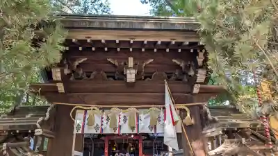 赤坂氷川神社の{uncategorized: "未分類", other: "その他", undefined: "問題あり", building: "その他建物", grave: "お墓", sacred_gate: "鳥居", guardian: "狛犬", statue: "像", buddha: "仏像", history: "歴史", nature: "自然", garden: "庭園", animal: "動物", pagoda: "塔", temizu: "手水舎", mountain_gate: "山門・神門", sanctuary: "本殿・本堂", subordinate: "末社・摂社", art: "芸術", scenery: "景色", jizo: "地蔵", ema: "絵馬", goshuin: "御朱印", omikuji: "おみくじ", items: "授与品その他", amulet: "お守り", goshuincho: "御朱印帳", eats: "食事", festival: "お祭り", votive_dance: "神楽", shichigosan: "七五三参", wedding: "結婚式", experience: "体験その他", initially: "初詣", around: "周辺", anti_infection: "感染症対策"}