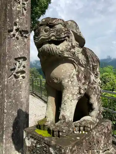 三島神社の狛犬