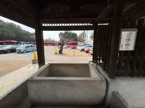 豊国廟（豊国神社飛地境内）の{uncategorized: "未分類", other: "その他", undefined: "問題あり", building: "その他建物", grave: "お墓", sacred_gate: "鳥居", guardian: "狛犬", statue: "像", buddha: "仏像", history: "歴史", nature: "自然", garden: "庭園", animal: "動物", pagoda: "塔", temizu: "手水舎", mountain_gate: "山門・神門", sanctuary: "本殿・本堂", subordinate: "末社・摂社", art: "芸術", scenery: "景色", jizo: "地蔵", ema: "絵馬", goshuin: "御朱印", omikuji: "おみくじ", items: "授与品その他", amulet: "お守り", goshuincho: "御朱印帳", eats: "食事", festival: "お祭り", votive_dance: "神楽", shichigosan: "七五三参", wedding: "結婚式", experience: "体験その他", initially: "初詣", around: "周辺", anti_infection: "感染症対策"}
