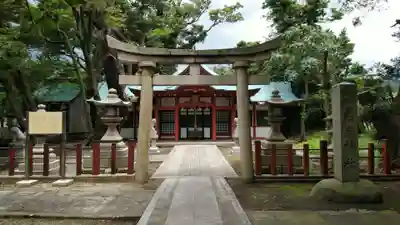 氣比神宮の鳥居