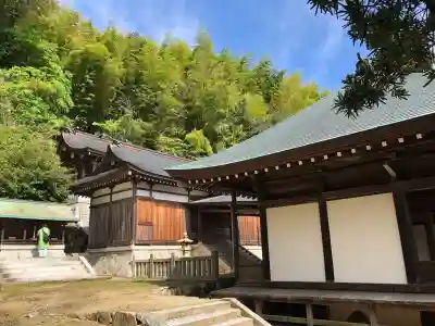 安乎八幡神社の{uncategorized: "未分類", other: "その他", undefined: "問題あり", building: "その他建物", grave: "お墓", sacred_gate: "鳥居", guardian: "狛犬", statue: "像", buddha: "仏像", history: "歴史", nature: "自然", garden: "庭園", animal: "動物", pagoda: "塔", temizu: "手水舎", mountain_gate: "山門・神門", sanctuary: "本殿・本堂", subordinate: "末社・摂社", art: "芸術", scenery: "景色", jizo: "地蔵", ema: "絵馬", goshuin: "御朱印", omikuji: "おみくじ", items: "授与品その他", amulet: "お守り", goshuincho: "御朱印帳", eats: "食事", festival: "お祭り", votive_dance: "神楽", shichigosan: "七五三参", wedding: "結婚式", experience: "体験その他", initially: "初詣", around: "周辺", anti_infection: "感染症対策"}