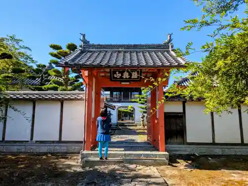 円成寺の山門・神門
