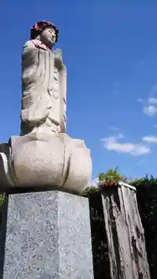 心行地蔵院の像