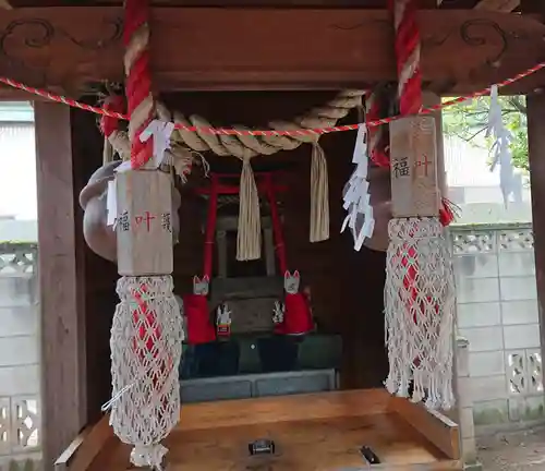 小泉稲荷神社の末社・摂社