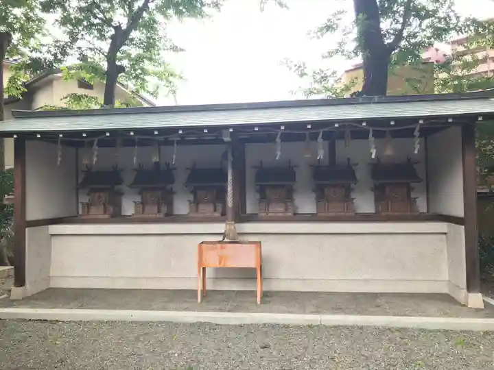 呉服神社の末社・摂社