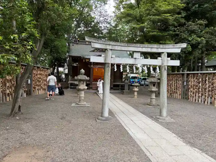 大國魂神社の{uncategorized: "未分類", other: "その他", undefined: "問題あり", building: "その他建物", grave: "お墓", sacred_gate: "鳥居", guardian: "狛犬", statue: "像", buddha: "仏像", history: "歴史", nature: "自然", garden: "庭園", animal: "動物", pagoda: "塔", temizu: "手水舎", mountain_gate: "山門・神門", sanctuary: "本殿・本堂", subordinate: "末社・摂社", art: "芸術", scenery: "景色", jizo: "地蔵", ema: "絵馬", goshuin: "御朱印", omikuji: "おみくじ", items: "授与品その他", amulet: "お守り", goshuincho: "御朱印帳", eats: "食事", festival: "お祭り", votive_dance: "神楽", shichigosan: "七五三参", wedding: "結婚式", experience: "体験その他", initially: "初詣", around: "周辺", anti_infection: "感染症対策"}