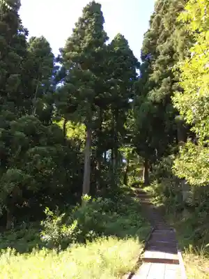 六座神社の周辺