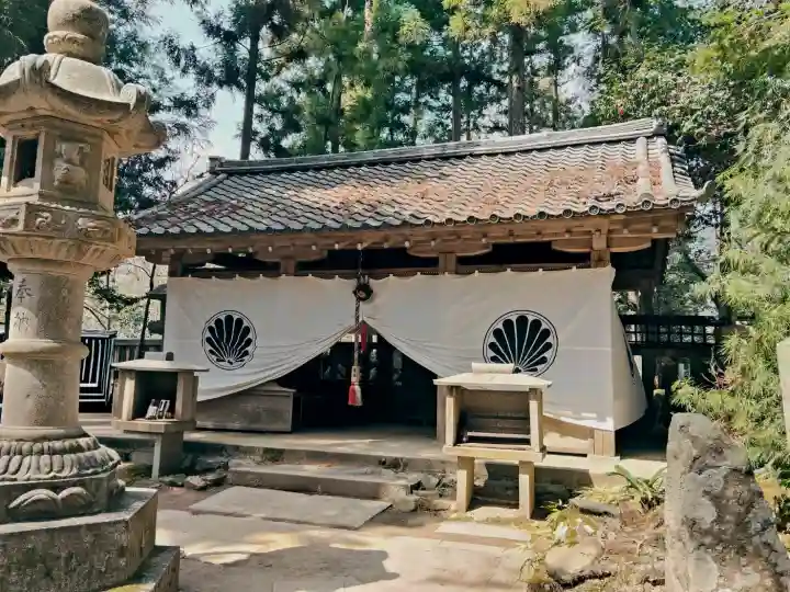 鞍馬寺奥の院 魔王殿の{uncategorized: "未分類", other: "その他", undefined: "問題あり", building: "その他建物", grave: "お墓", sacred_gate: "鳥居", guardian: "狛犬", statue: "像", buddha: "仏像", history: "歴史", nature: "自然", garden: "庭園", animal: "動物", pagoda: "塔", temizu: "手水舎", mountain_gate: "山門・神門", sanctuary: "本殿・本堂", subordinate: "末社・摂社", art: "芸術", scenery: "景色", jizo: "地蔵", ema: "絵馬", goshuin: "御朱印", omikuji: "おみくじ", items: "授与品その他", amulet: "お守り", goshuincho: "御朱印帳", eats: "食事", festival: "お祭り", votive_dance: "神楽", shichigosan: "七五三参", wedding: "結婚式", experience: "体験その他", initially: "初詣", around: "周辺", anti_infection: "感染症対策"}