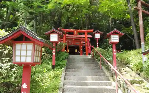 宮地嶽神社の末社