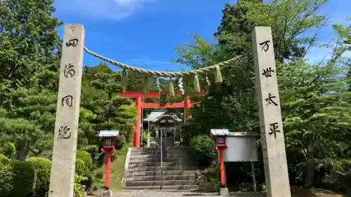 木華佐久耶比咩神社の本殿