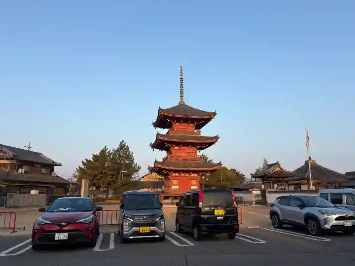 遍照院の{uncategorized: "未分類", other: "その他", undefined: "問題あり", building: "その他建物", grave: "お墓", sacred_gate: "鳥居", guardian: "狛犬", statue: "像", buddha: "仏像", history: "歴史", nature: "自然", garden: "庭園", animal: "動物", pagoda: "塔", temizu: "手水舎", mountain_gate: "山門・神門", sanctuary: "本殿・本堂", subordinate: "末社・摂社", art: "芸術", scenery: "景色", jizo: "地蔵", ema: "絵馬", goshuin: "御朱印", omikuji: "おみくじ", items: "授与品その他", amulet: "お守り", goshuincho: "御朱印帳", eats: "食事", festival: "お祭り", votive_dance: "神楽", shichigosan: "七五三参", wedding: "結婚式", experience: "体験その他", initially: "初詣", around: "周辺", anti_infection: "感染症対策"}