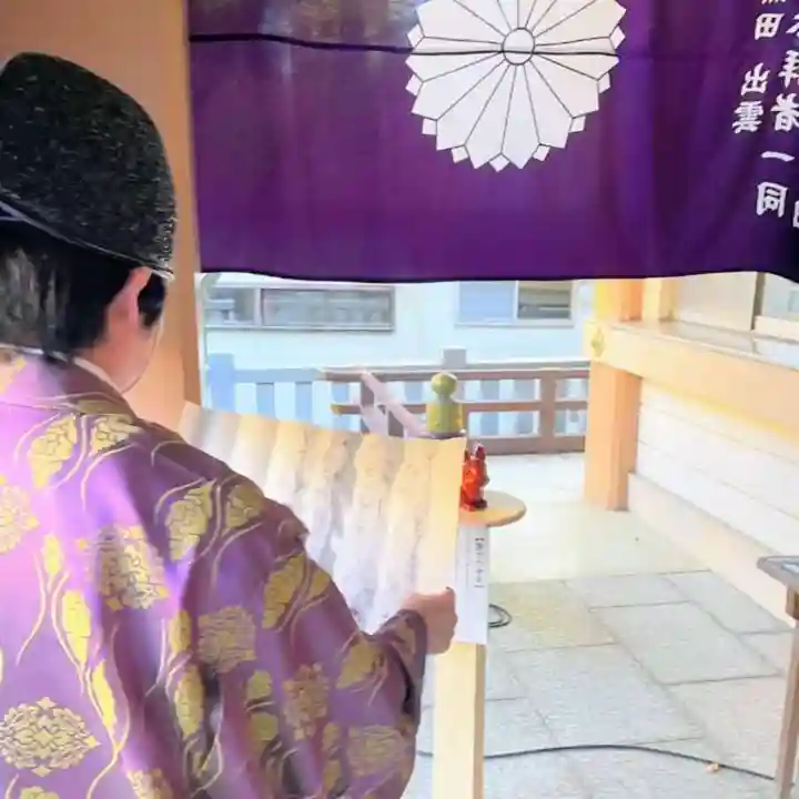 彌彦神社 (伊夜日子神社)の像