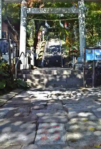 碓氷峠熊野神社の鳥居