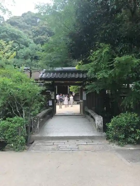 宇治上神社の山門・神門