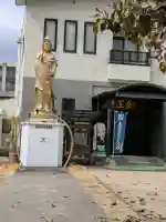 長久寺の{uncategorized: "未分類", other: "その他", undefined: "問題あり", building: "その他建物", grave: "お墓", sacred_gate: "鳥居", guardian: "狛犬", statue: "像", buddha: "仏像", history: "歴史", nature: "自然", garden: "庭園", animal: "動物", pagoda: "塔", temizu: "手水舎", mountain_gate: "山門・神門", sanctuary: "本殿・本堂", subordinate: "末社・摂社", art: "芸術", scenery: "景色", jizo: "地蔵", ema: "絵馬", goshuin: "御朱印", omikuji: "おみくじ", items: "授与品その他", amulet: "お守り", goshuincho: "御朱印帳", eats: "食事", festival: "お祭り", votive_dance: "神楽", shichigosan: "七五三参", wedding: "結婚式", experience: "体験その他", initially: "初詣", around: "周辺", anti_infection: "感染症対策"}