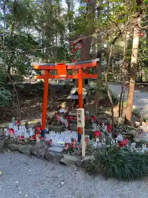 白笹稲荷神社の{uncategorized: "未分類", other: "その他", undefined: "問題あり", building: "その他建物", grave: "お墓", sacred_gate: "鳥居", guardian: "狛犬", statue: "像", buddha: "仏像", history: "歴史", nature: "自然", garden: "庭園", animal: "動物", pagoda: "塔", temizu: "手水舎", mountain_gate: "山門・神門", sanctuary: "本殿・本堂", subordinate: "末社・摂社", art: "芸術", scenery: "景色", jizo: "地蔵", ema: "絵馬", goshuin: "御朱印", omikuji: "おみくじ", items: "授与品その他", amulet: "お守り", goshuincho: "御朱印帳", eats: "食事", festival: "お祭り", votive_dance: "神楽", shichigosan: "七五三参", wedding: "結婚式", experience: "体験その他", initially: "初詣", around: "周辺", anti_infection: "感染症対策"}