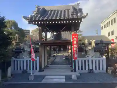 寳藏院の山門・神門