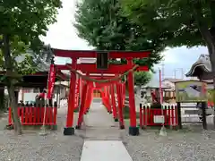 於菊稲荷神社の鳥居