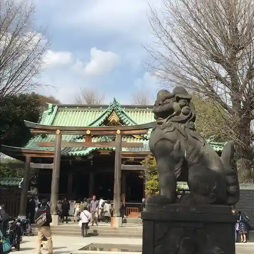 牛嶋神社の狛犬