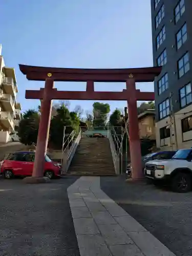 白金氷川神社の{uncategorized: "未分類", other: "その他", undefined: "問題あり", building: "その他建物", grave: "お墓", sacred_gate: "鳥居", guardian: "狛犬", statue: "像", buddha: "仏像", history: "歴史", nature: "自然", garden: "庭園", animal: "動物", pagoda: "塔", temizu: "手水舎", mountain_gate: "山門・神門", sanctuary: "本殿・本堂", subordinate: "末社・摂社", art: "芸術", scenery: "景色", jizo: "地蔵", ema: "絵馬", goshuin: "御朱印", omikuji: "おみくじ", items: "授与品その他", amulet: "お守り", goshuincho: "御朱印帳", eats: "食事", festival: "お祭り", votive_dance: "神楽", shichigosan: "七五三参", wedding: "結婚式", experience: "体験その他", initially: "初詣", around: "周辺", anti_infection: "感染症対策"}