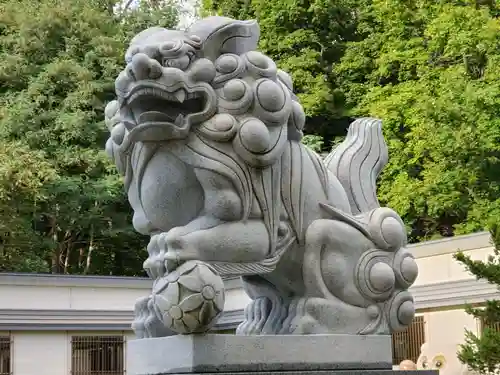 余市神社の狛犬