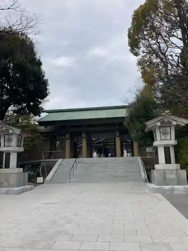 東郷神社の山門・神門
