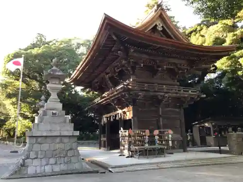 府八幡宮の山門