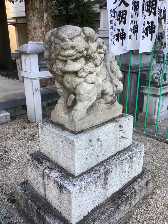 八王子社の狛犬