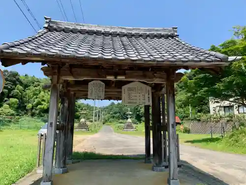 縁城寺の山門・神門