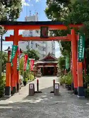 源九郎稲荷神社の鳥居