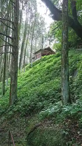 花見神社の庭園