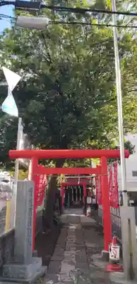 雷電稲荷神社の鳥居