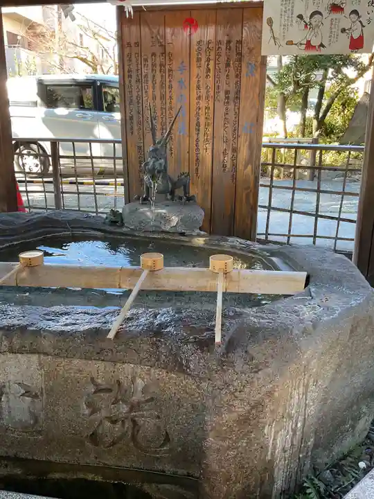 伊奴神社の手水舎
