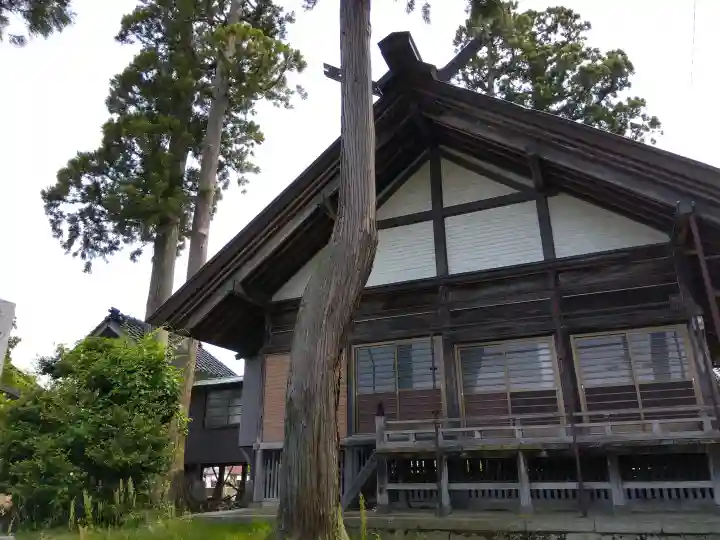 神度神社の{uncategorized: "未分類", other: "その他", undefined: "問題あり", building: "その他建物", grave: "お墓", sacred_gate: "鳥居", guardian: "狛犬", statue: "像", buddha: "仏像", history: "歴史", nature: "自然", garden: "庭園", animal: "動物", pagoda: "塔", temizu: "手水舎", mountain_gate: "山門・神門", sanctuary: "本殿・本堂", subordinate: "末社・摂社", art: "芸術", scenery: "景色", jizo: "地蔵", ema: "絵馬", goshuin: "御朱印", omikuji: "おみくじ", items: "授与品その他", amulet: "お守り", goshuincho: "御朱印帳", eats: "食事", festival: "お祭り", votive_dance: "神楽", shichigosan: "七五三参", wedding: "結婚式", experience: "体験その他", initially: "初詣", around: "周辺", anti_infection: "感染症対策"}