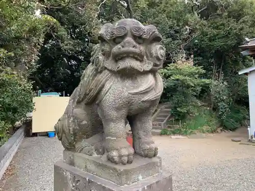 八幡神社の狛犬