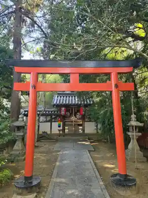 等乃伎神社の{uncategorized: "未分類", other: "その他", undefined: "問題あり", building: "その他建物", grave: "お墓", sacred_gate: "鳥居", guardian: "狛犬", statue: "像", buddha: "仏像", history: "歴史", nature: "自然", garden: "庭園", animal: "動物", pagoda: "塔", temizu: "手水舎", mountain_gate: "山門・神門", sanctuary: "本殿・本堂", subordinate: "末社・摂社", art: "芸術", scenery: "景色", jizo: "地蔵", ema: "絵馬", goshuin: "御朱印", omikuji: "おみくじ", items: "授与品その他", amulet: "お守り", goshuincho: "御朱印帳", eats: "食事", festival: "お祭り", votive_dance: "神楽", shichigosan: "七五三参", wedding: "結婚式", experience: "体験その他", initially: "初詣", around: "周辺", anti_infection: "感染症対策"}