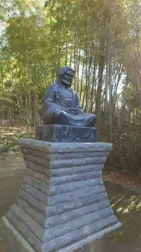 建長寺 半僧坊の像