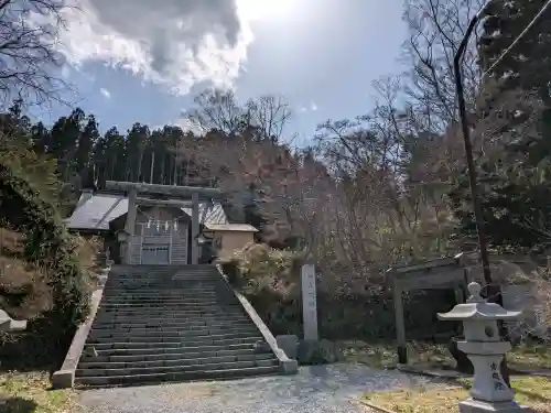 山上大神宮の{uncategorized: "未分類", other: "その他", undefined: "問題あり", building: "その他建物", grave: "お墓", sacred_gate: "鳥居", guardian: "狛犬", statue: "像", buddha: "仏像", history: "歴史", nature: "自然", garden: "庭園", animal: "動物", pagoda: "塔", temizu: "手水舎", mountain_gate: "山門・神門", sanctuary: "本殿・本堂", subordinate: "末社・摂社", art: "芸術", scenery: "景色", jizo: "地蔵", ema: "絵馬", goshuin: "御朱印", omikuji: "おみくじ", items: "授与品その他", amulet: "お守り", goshuincho: "御朱印帳", eats: "食事", festival: "お祭り", votive_dance: "神楽", shichigosan: "七五三参", wedding: "結婚式", experience: "体験その他", initially: "初詣", around: "周辺", anti_infection: "感染症対策"}