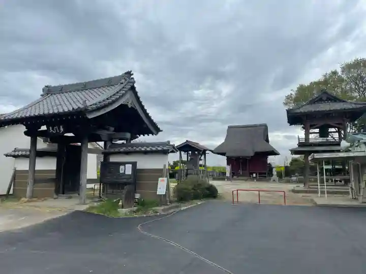 常楽寺の{uncategorized: "未分類", other: "その他", undefined: "問題あり", building: "その他建物", grave: "お墓", sacred_gate: "鳥居", guardian: "狛犬", statue: "像", buddha: "仏像", history: "歴史", nature: "自然", garden: "庭園", animal: "動物", pagoda: "塔", temizu: "手水舎", mountain_gate: "山門・神門", sanctuary: "本殿・本堂", subordinate: "末社・摂社", art: "芸術", scenery: "景色", jizo: "地蔵", ema: "絵馬", goshuin: "御朱印", omikuji: "おみくじ", items: "授与品その他", amulet: "お守り", goshuincho: "御朱印帳", eats: "食事", festival: "お祭り", votive_dance: "神楽", shichigosan: "七五三参", wedding: "結婚式", experience: "体験その他", initially: "初詣", around: "周辺", anti_infection: "感染症対策"}