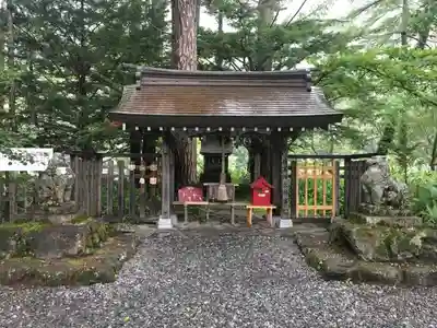 穂高神社奥宮の本殿・本堂